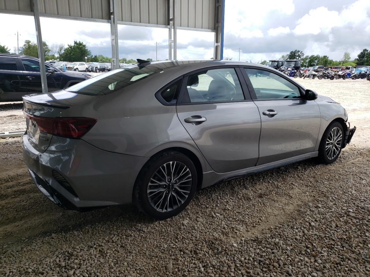 2024 Kia Forte Gt Line - Фото 3