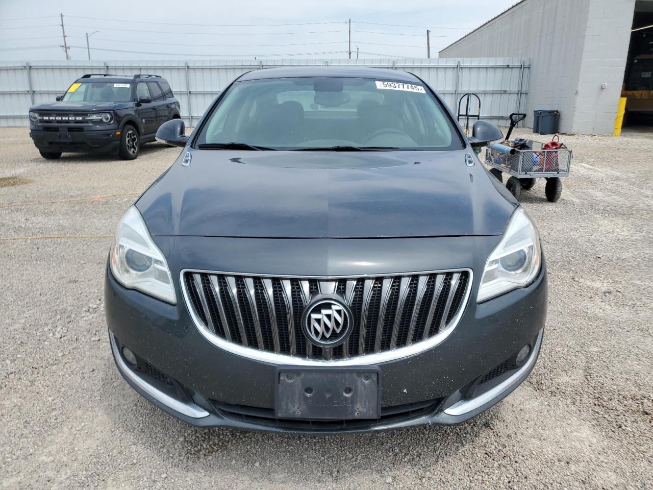 2016 Buick Regal - Image 5