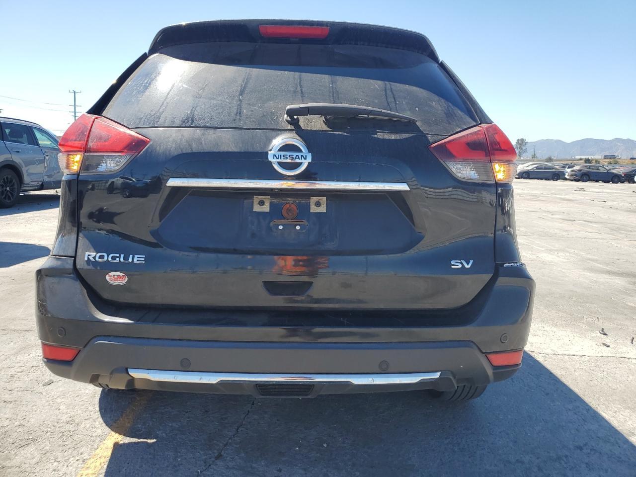 2020 Nissan Rogue S - Фото 6