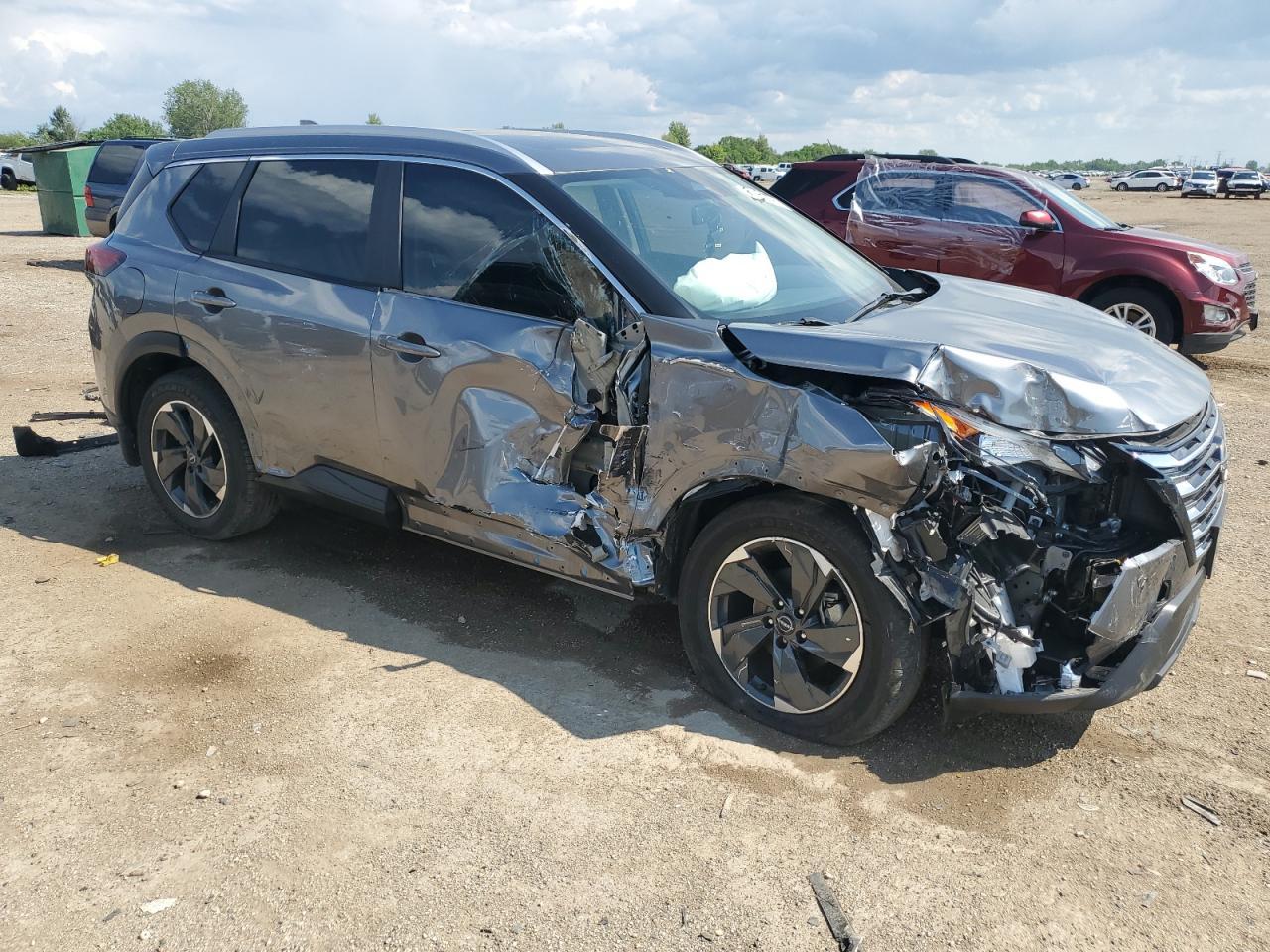 2024 Nissan Rogue Sv - Image 4