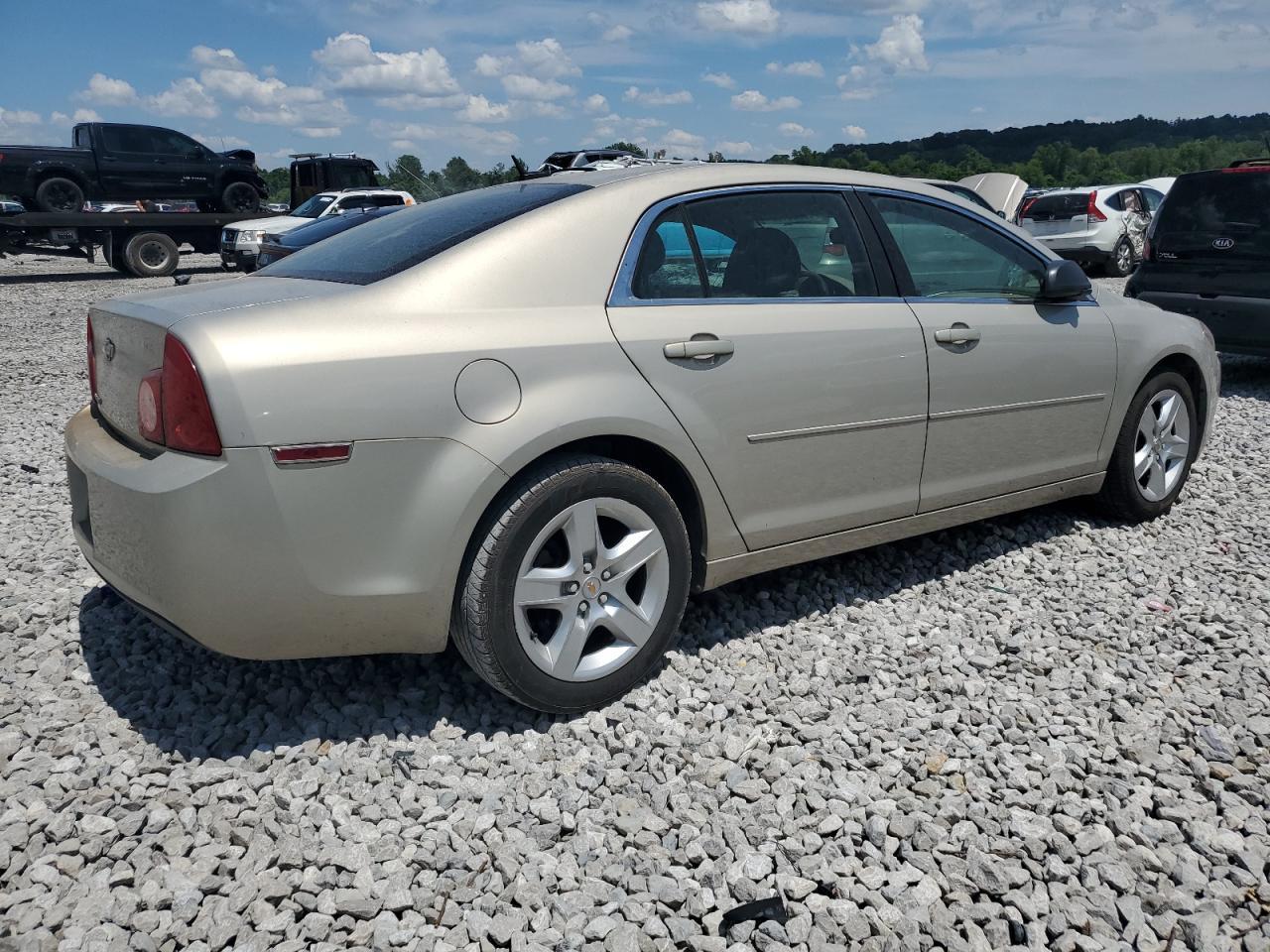 2011 Chevrolet Malibu Ls - Фото 3