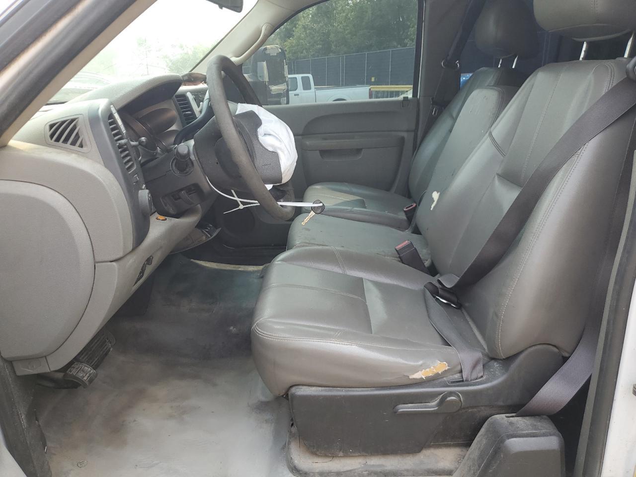 2013 Chevrolet Silverado C2500 Heavy Duty - Фото 7