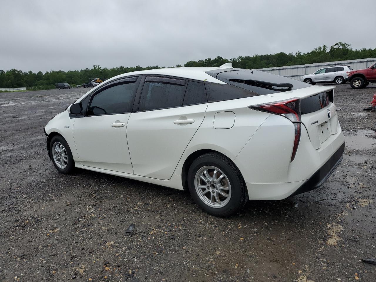 2016 Toyota Prius - Image 2