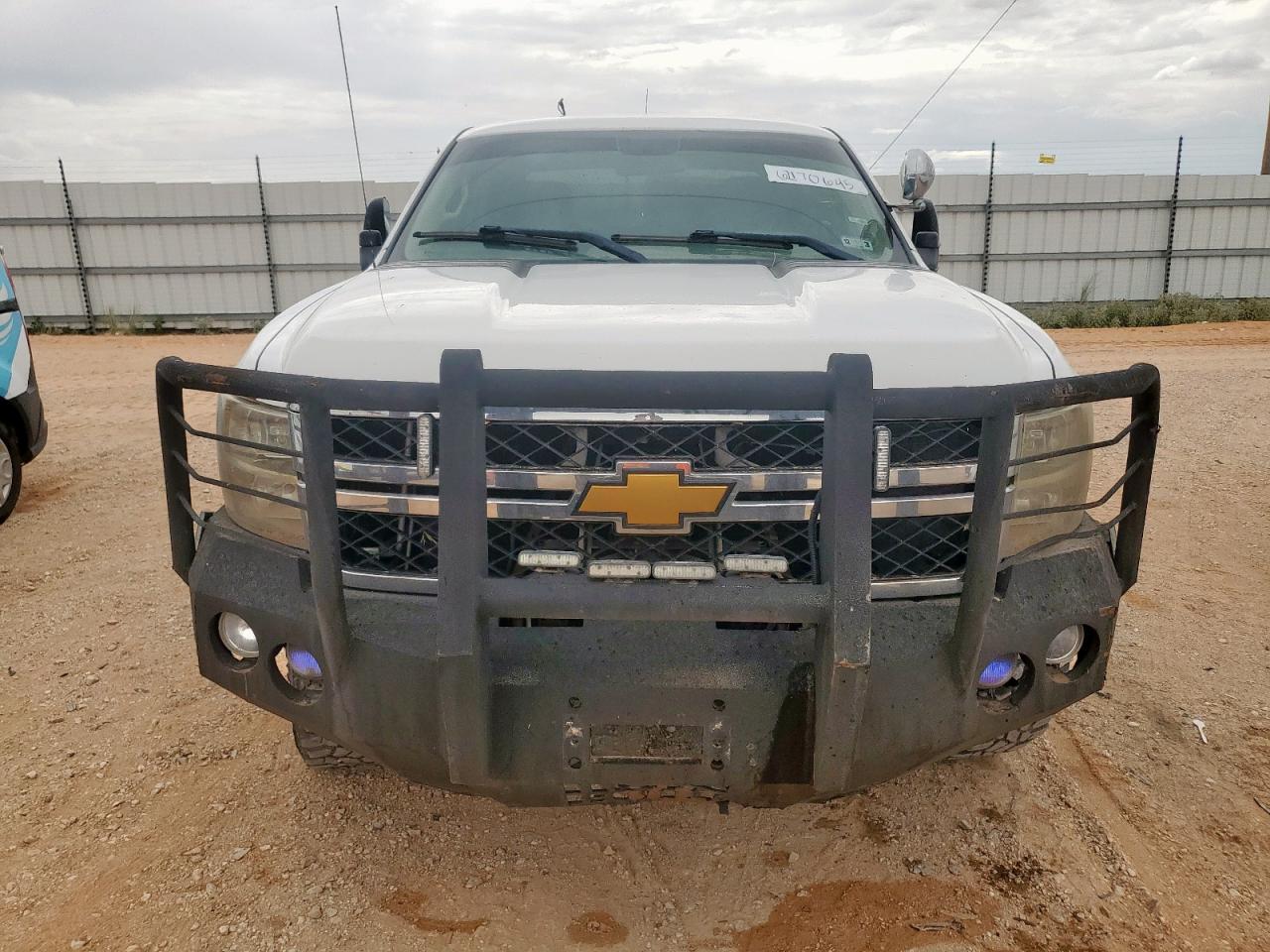 2012 Chevrolet Silverado K2500 Heavy Duty - Image 5