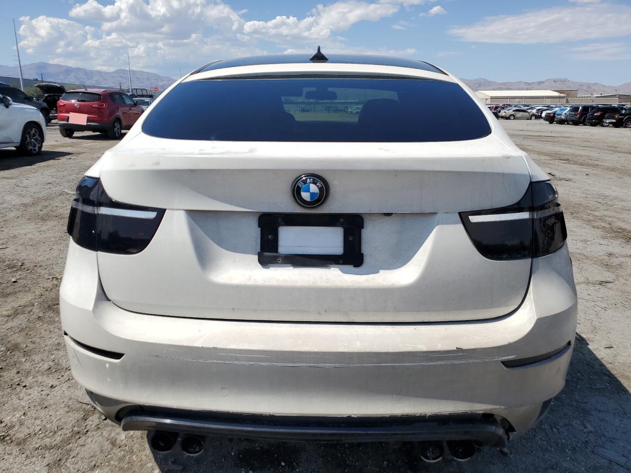 2011 BMW X6 M - Фото 6