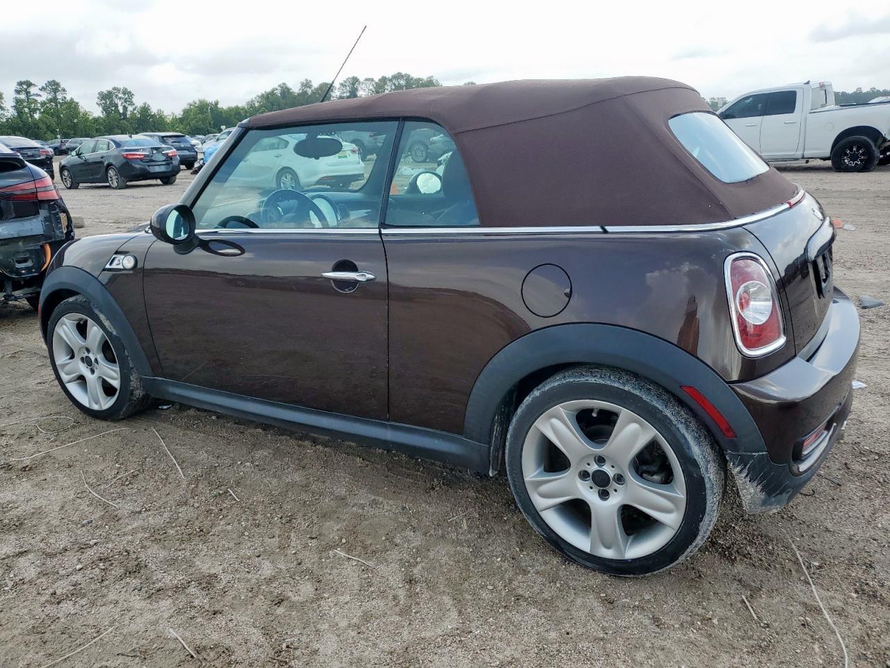 2011 Mini Cooper S - Image 2