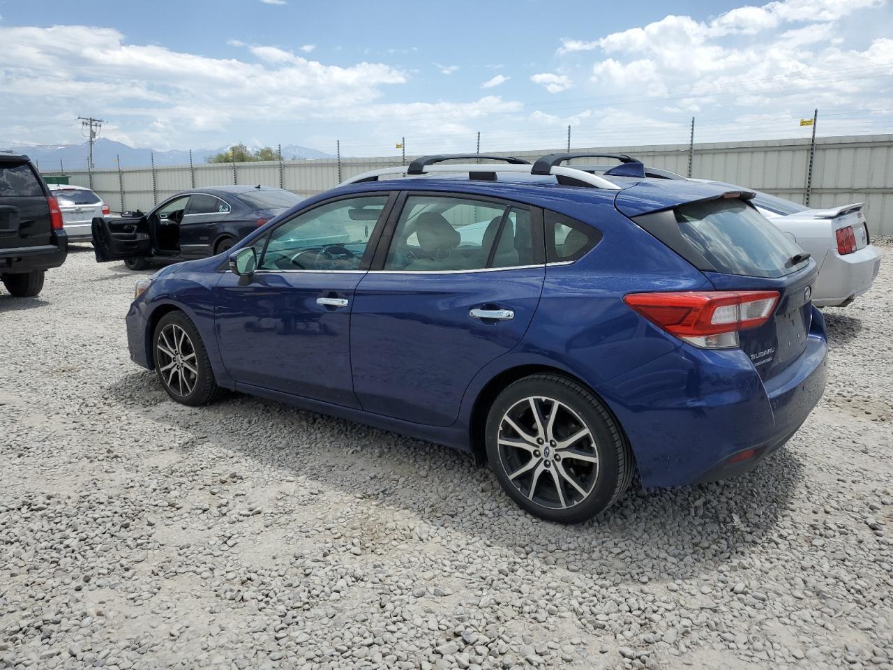 2017 Subaru Impreza Limited - Фото 2