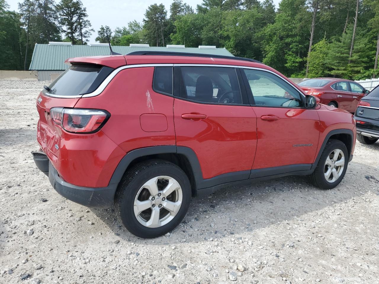 2017 Jeep Compass Latitude - Image 3