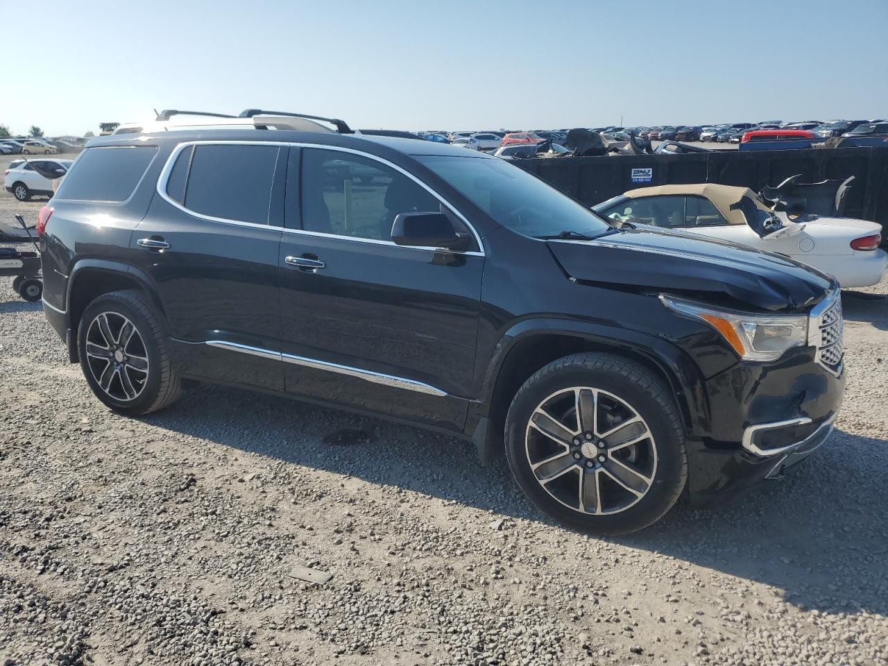 2017 GMC Acadia Denali - Фото 4