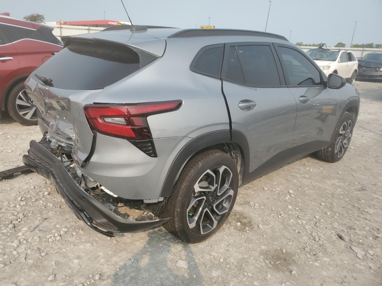 2025 Chevrolet Trax 2Rs - Image 3