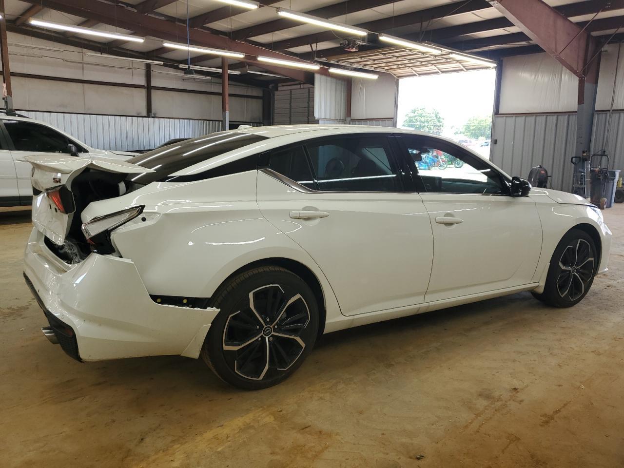 2025 Nissan Altima Sr - Фото 5