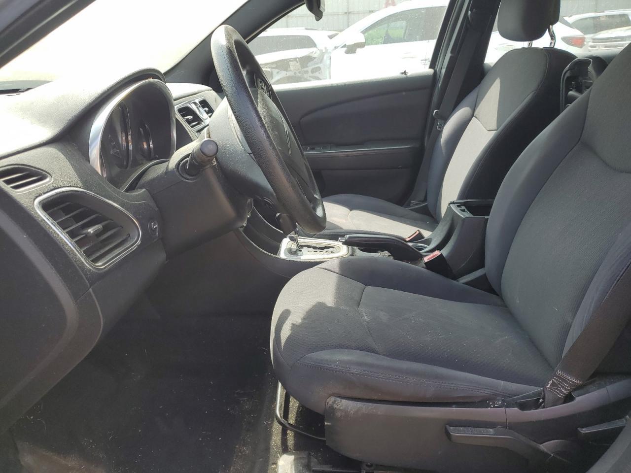 2012 Chrysler 200 Lx - Фото 7