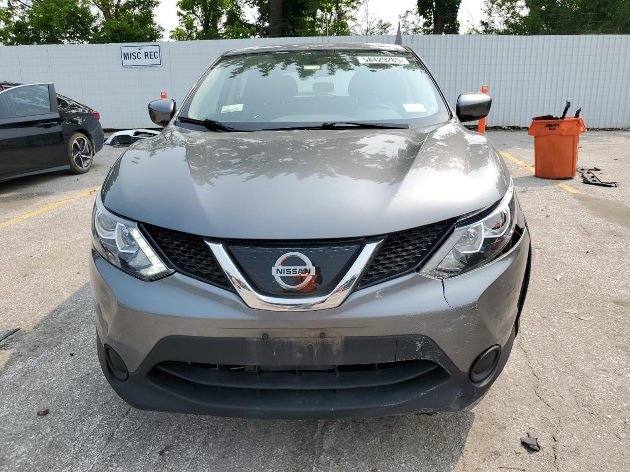 2019 Nissan Rogue Sport S - Image 5