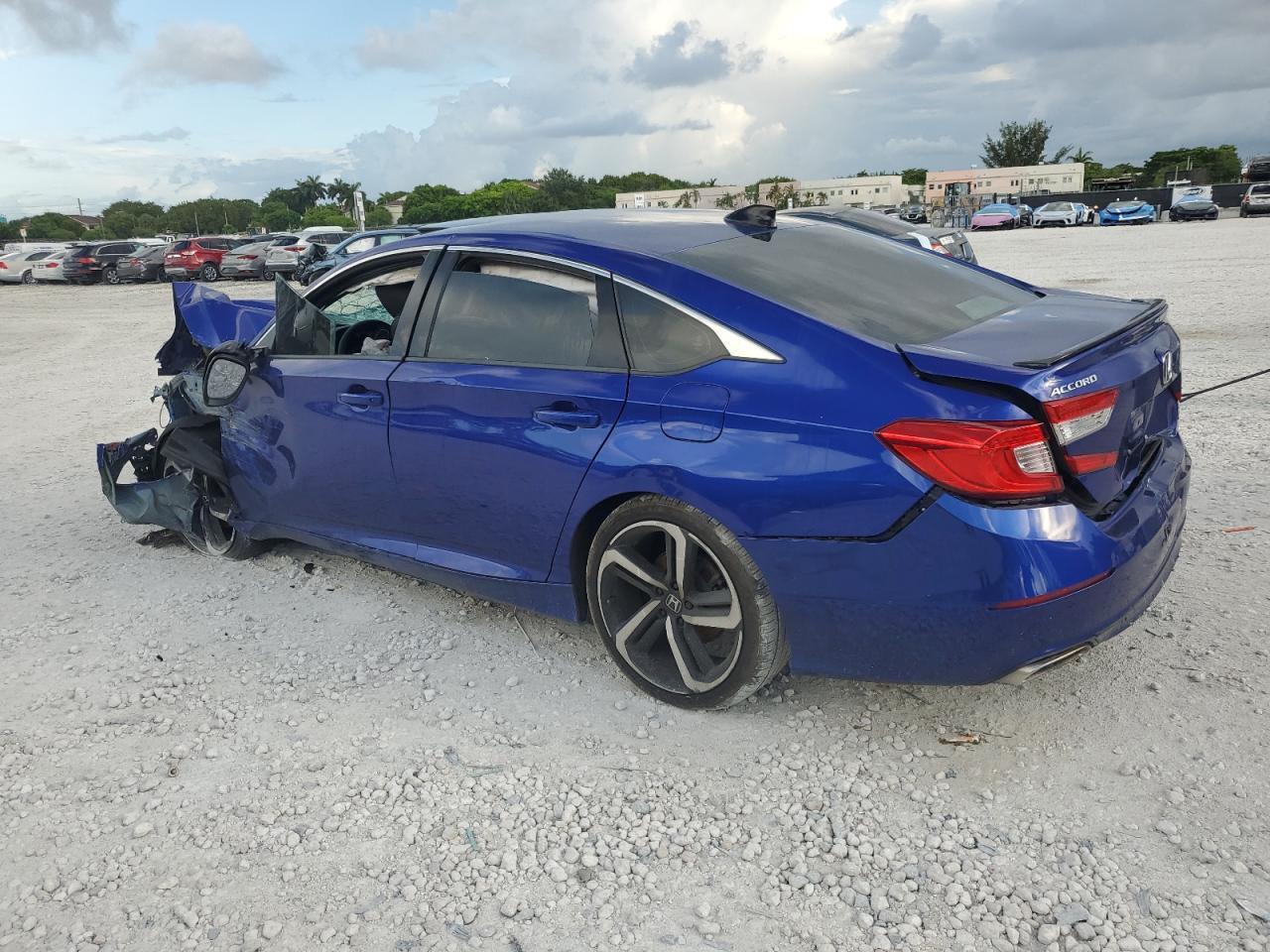 2021 Honda Accord Sport - Фото 2