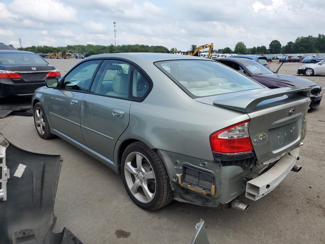 2009 Subaru Legacy 2.5I Limited - Image 2