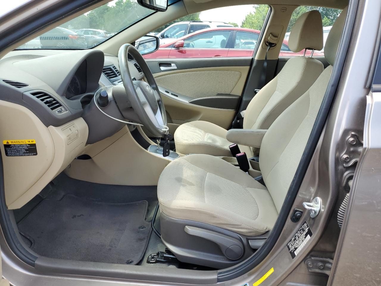 2013 Hyundai Accent Gls - Фото 7