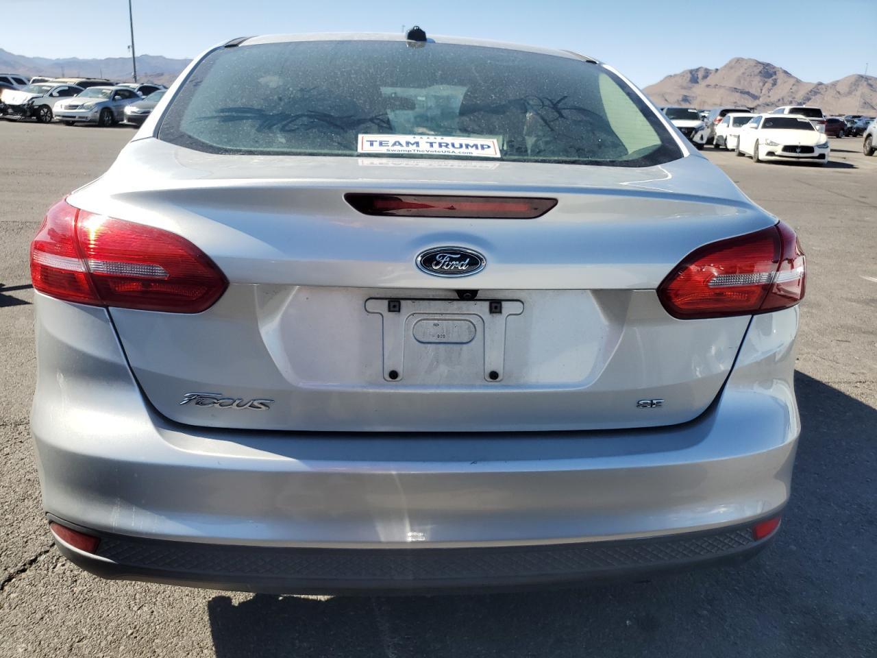 2016 Ford Focus Se - Фото 6