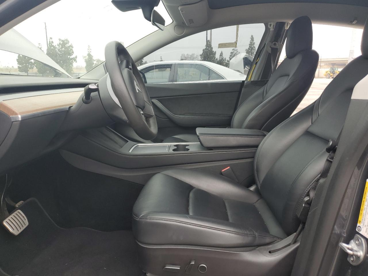 2022 Tesla Model Y - Image 7