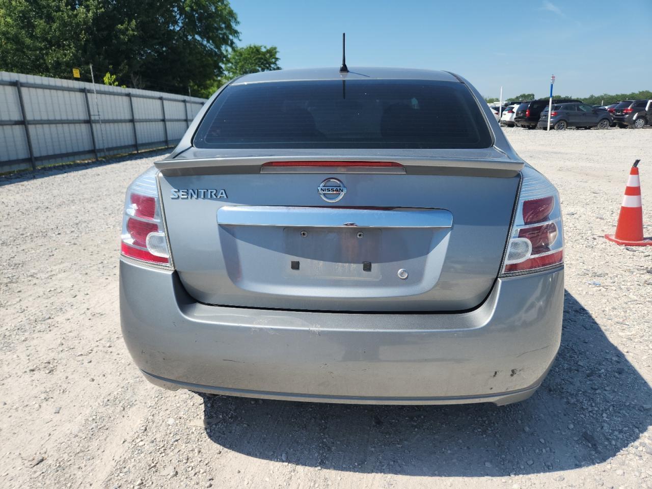 2012 Nissan Sentra 2.0 - Image 6