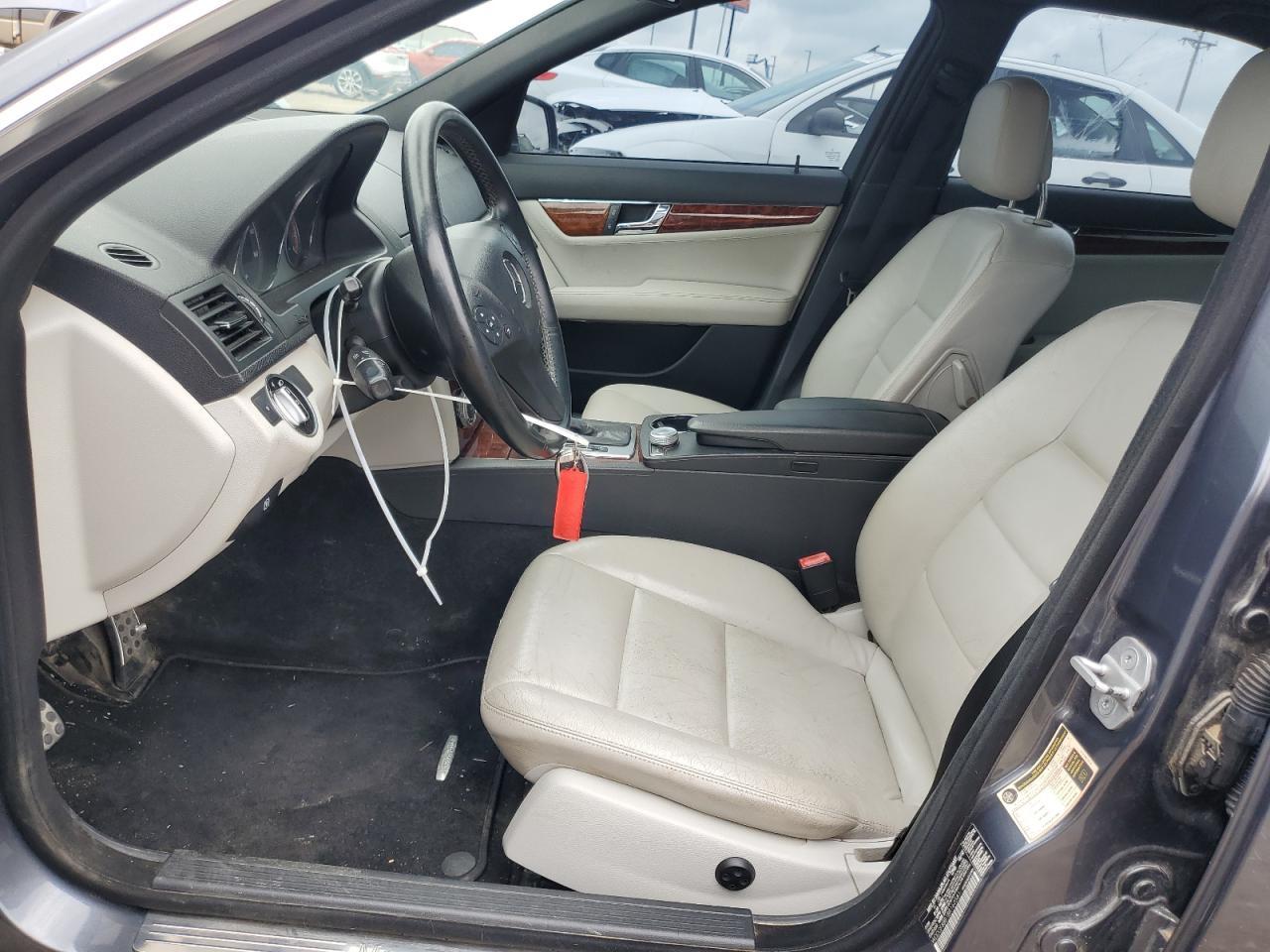2011 Mercedes-Benz C 300 4Matic - Image 7