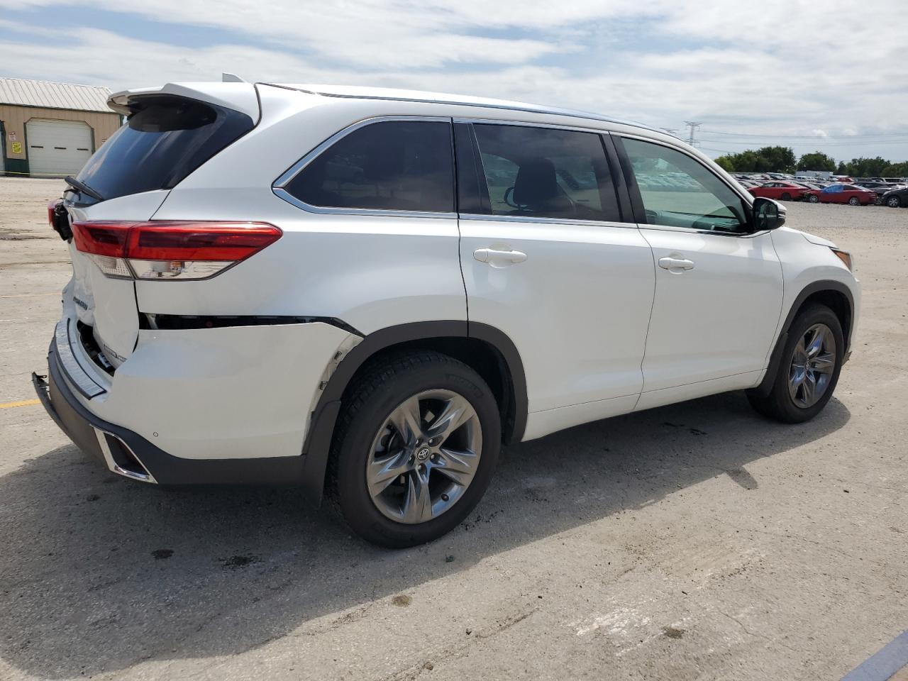 2018 Toyota Highlander Limited - Фото 3