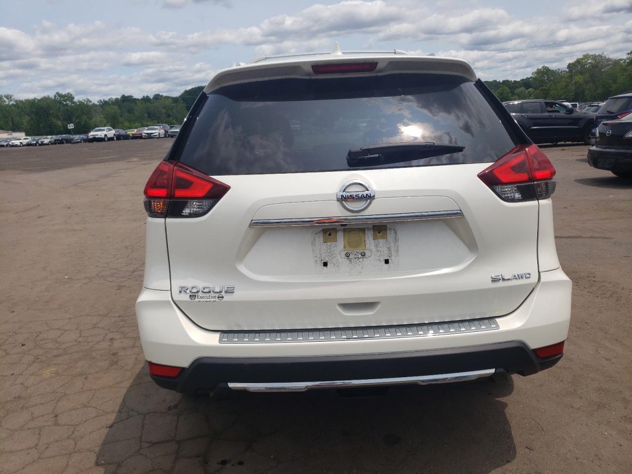 2018 Nissan Rogue S - Image 6