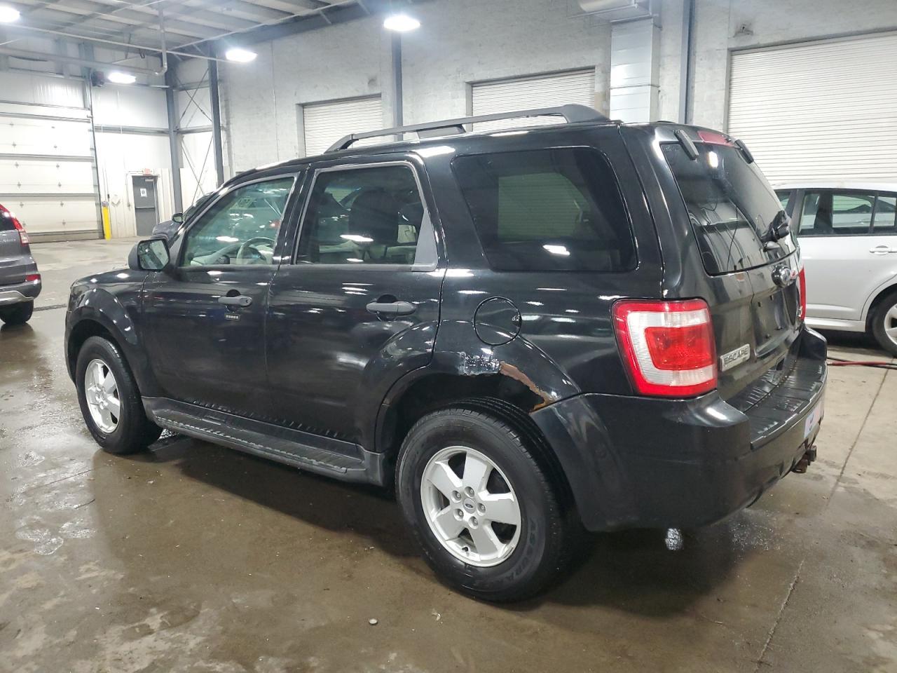 2011 Ford Escape Xlt - Фото 2