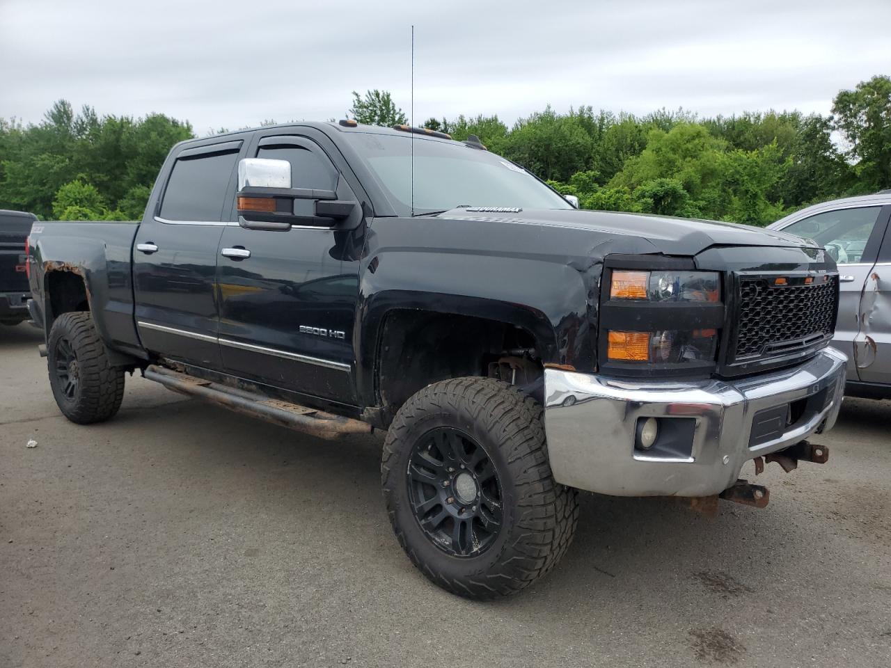2015 Chevrolet Silverado K2500 Heavy Duty Ltz - Image 4