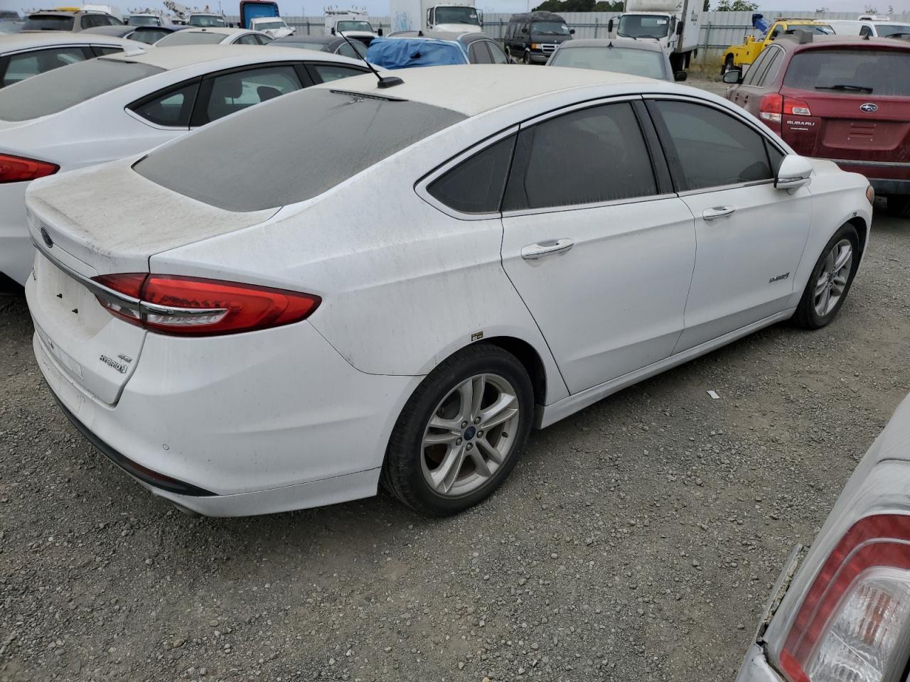 2026 Ford Fusion Se Hybrid - Image 3