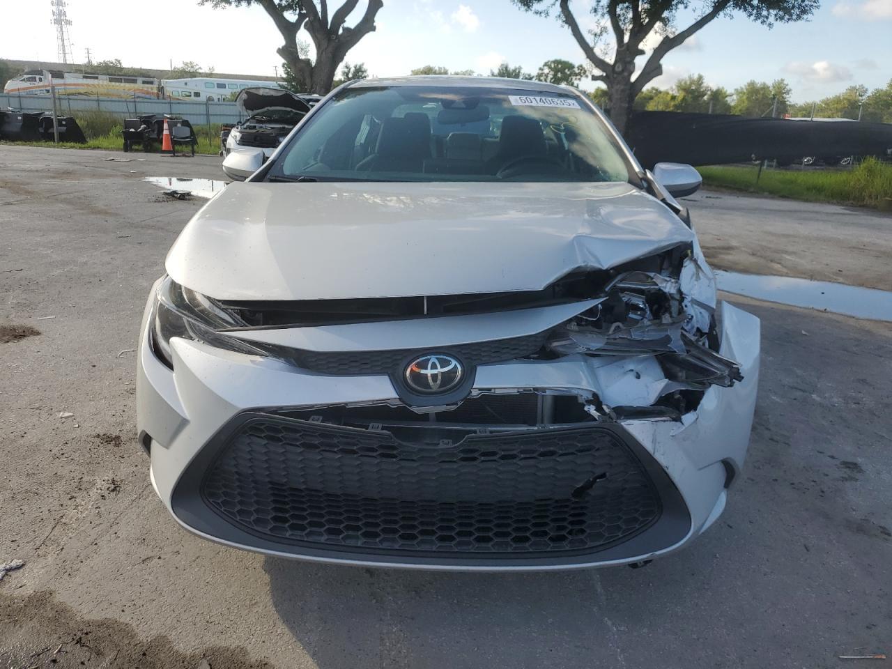 2022 Toyota Corolla Le - Фото 5