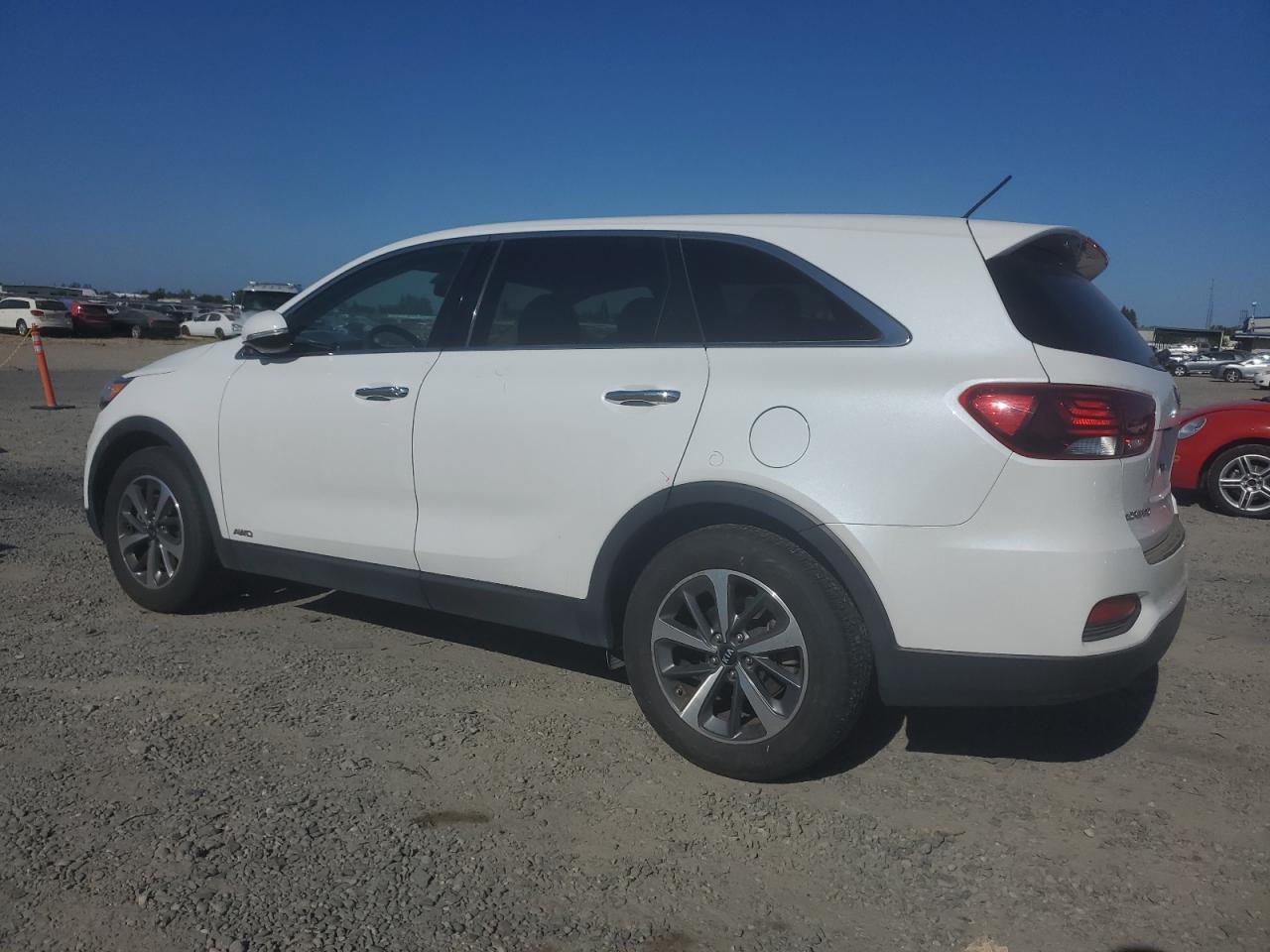 2020 Kia Sorento S - Фото 2