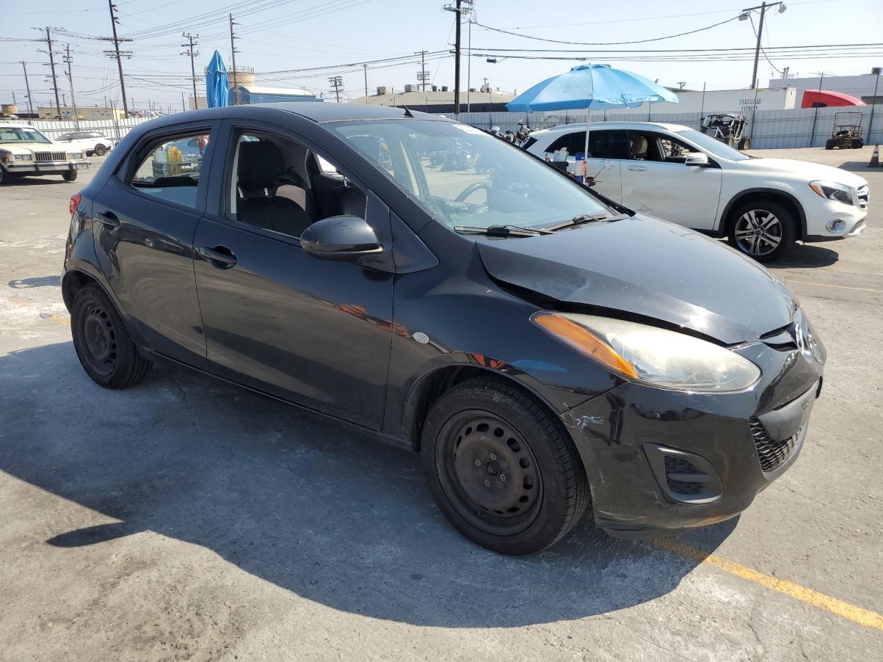 2013 Mazda Mazda2 - Image 4