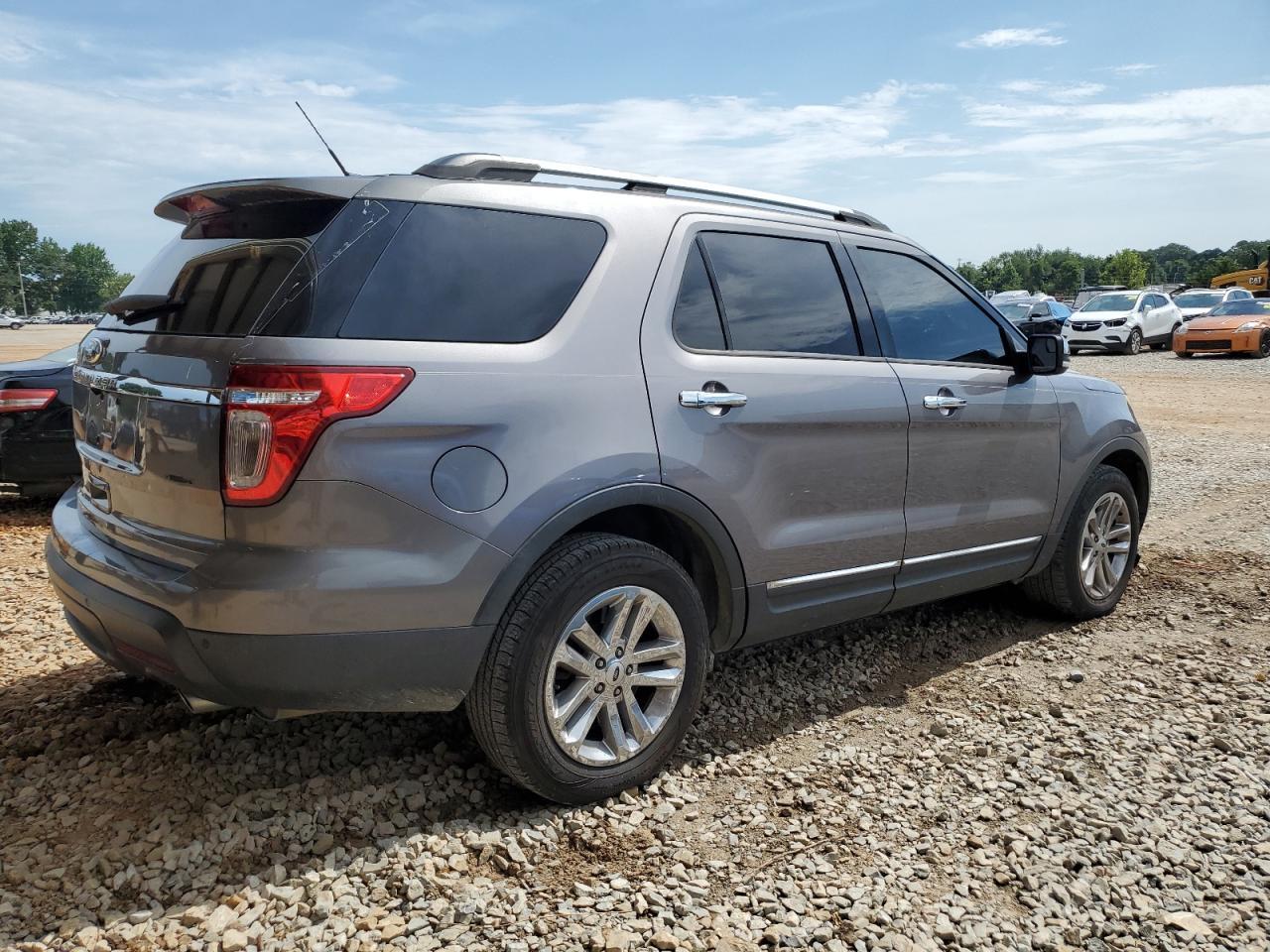 2013 Ford Explorer Xlt - Фото 3