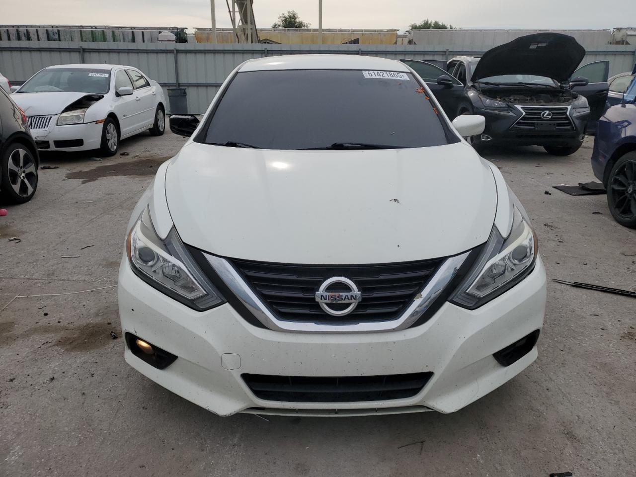 2018 Nissan Altima 2.5 - Image 5