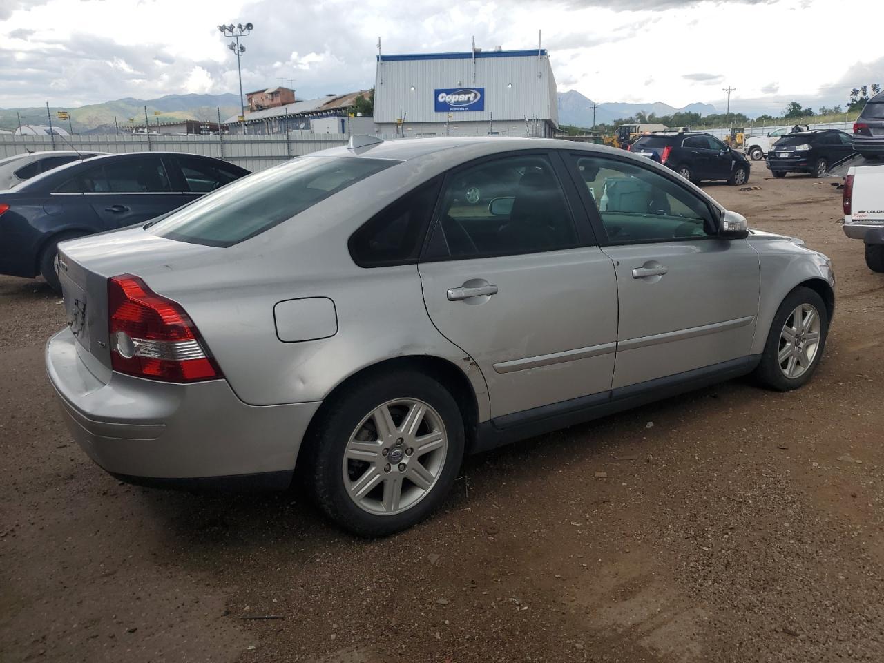 2007 Volvo S40 2.4I - Фото 3