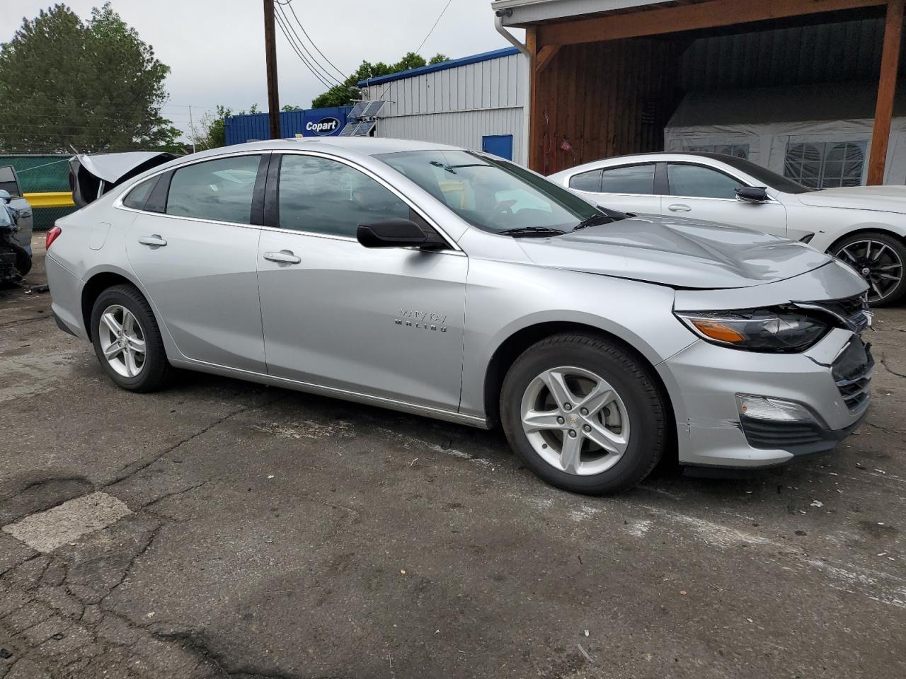 2021 Chevrolet Malibu Ls - Фото 4