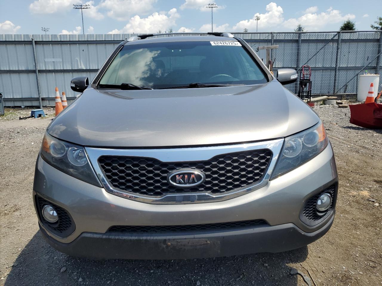 2013 Kia Sorento Lx - Image 5