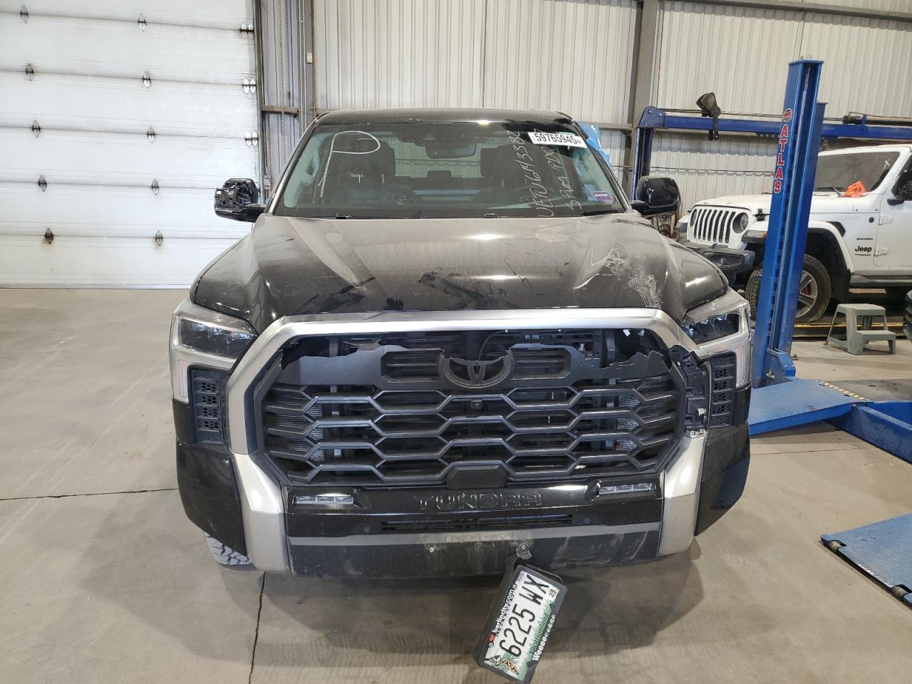 2022 Toyota Tundra Crewmax Limited - Фото 5