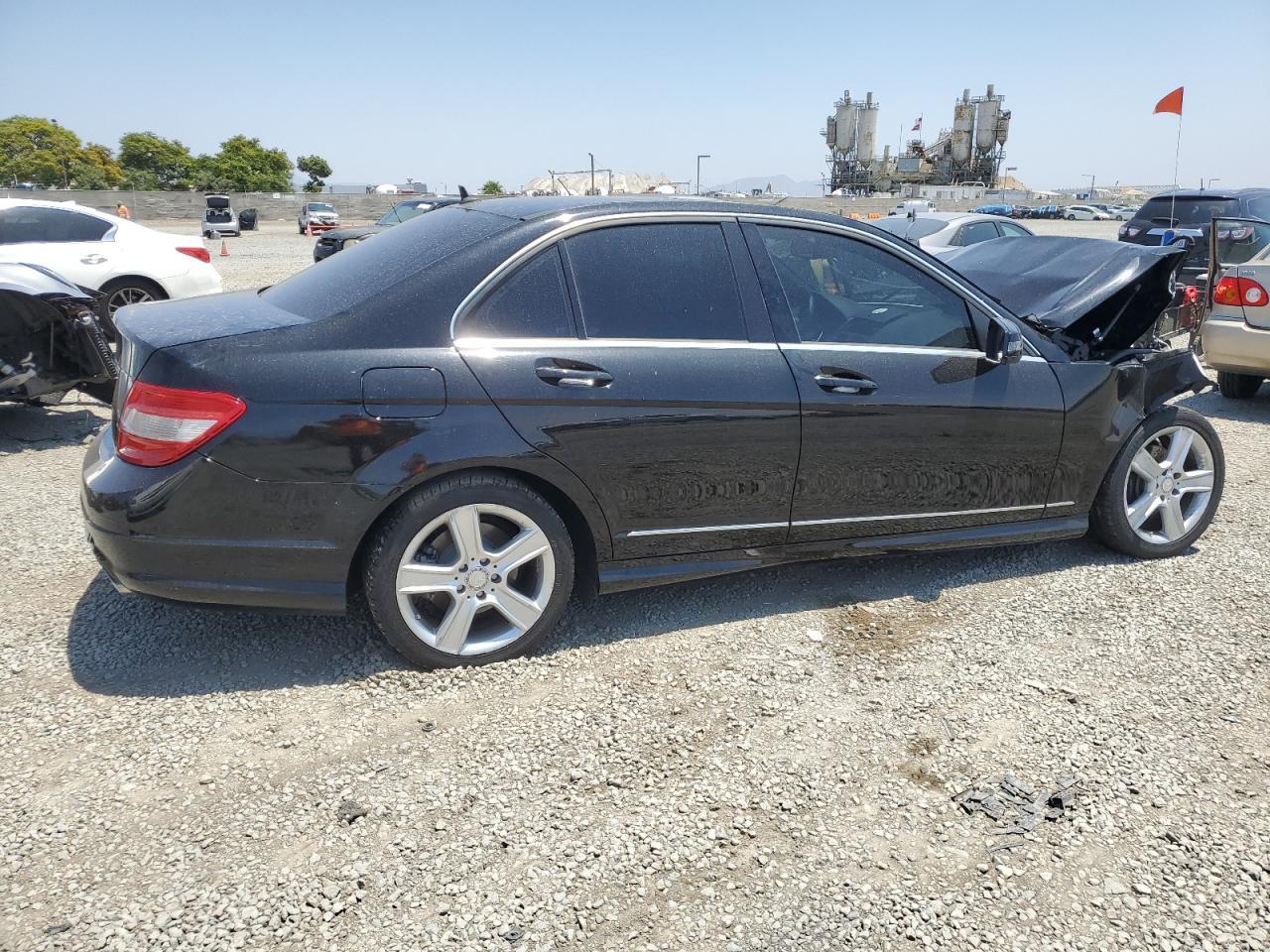 2010 Mercedes-Benz C 300 - Фото 3