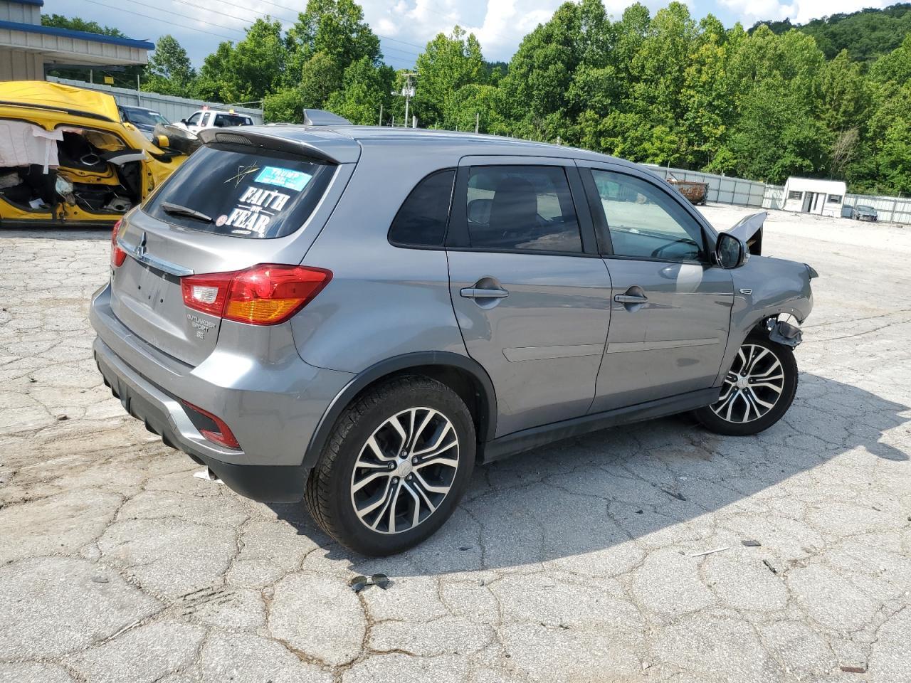 2018 Mitsubishi Outlander Sport Es - Фото 3