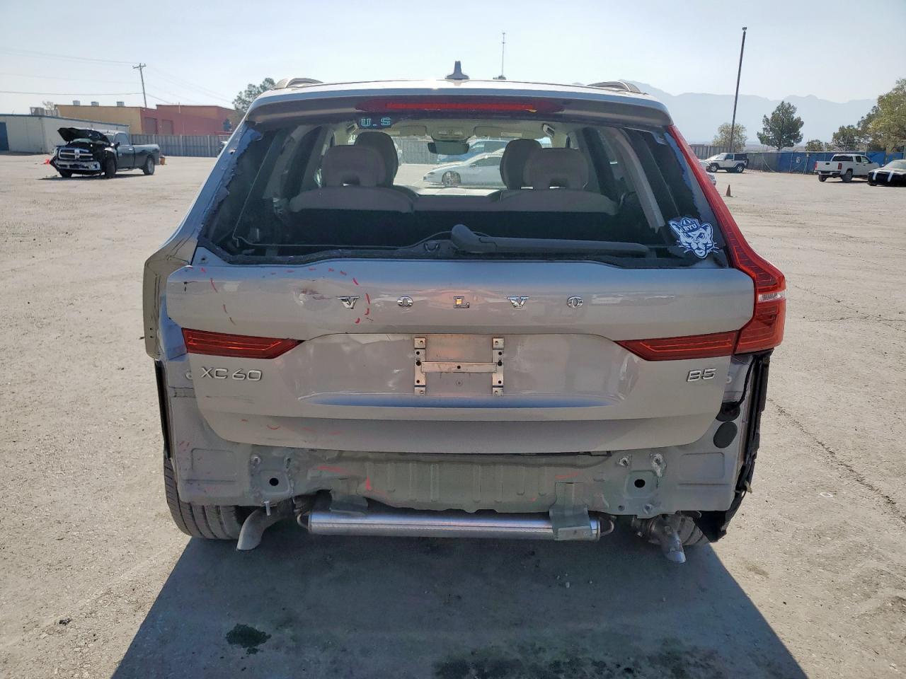2022 Volvo Xc60 B5 Momentum - Фото 6