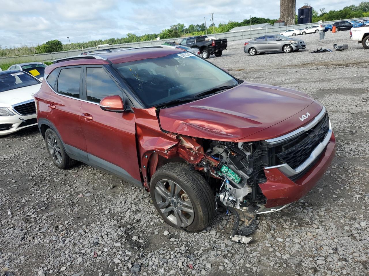 2023 Kia Seltos S - Image 4