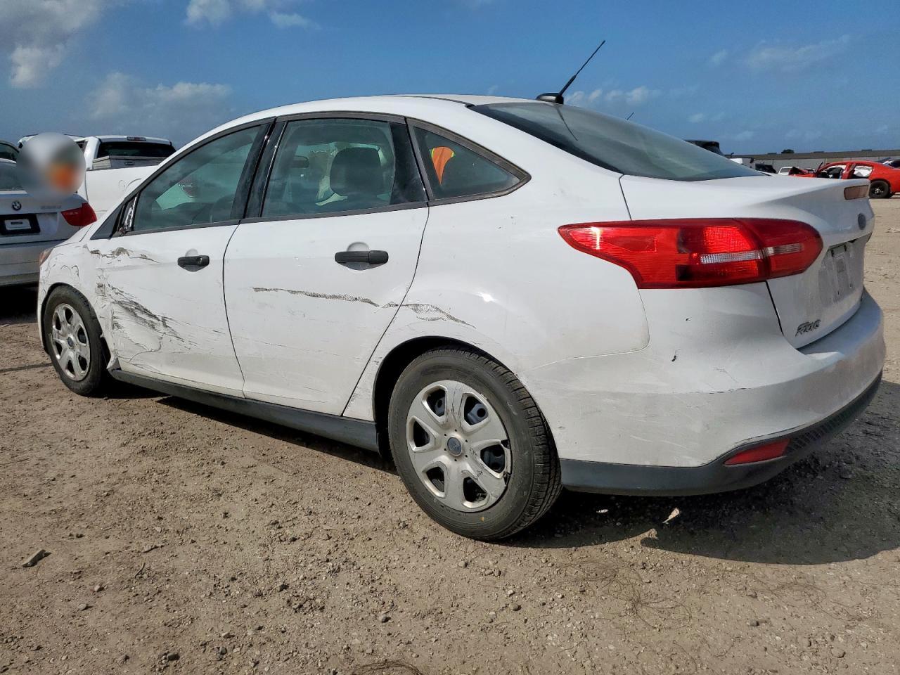 2016 Ford Focus S - Image 2
