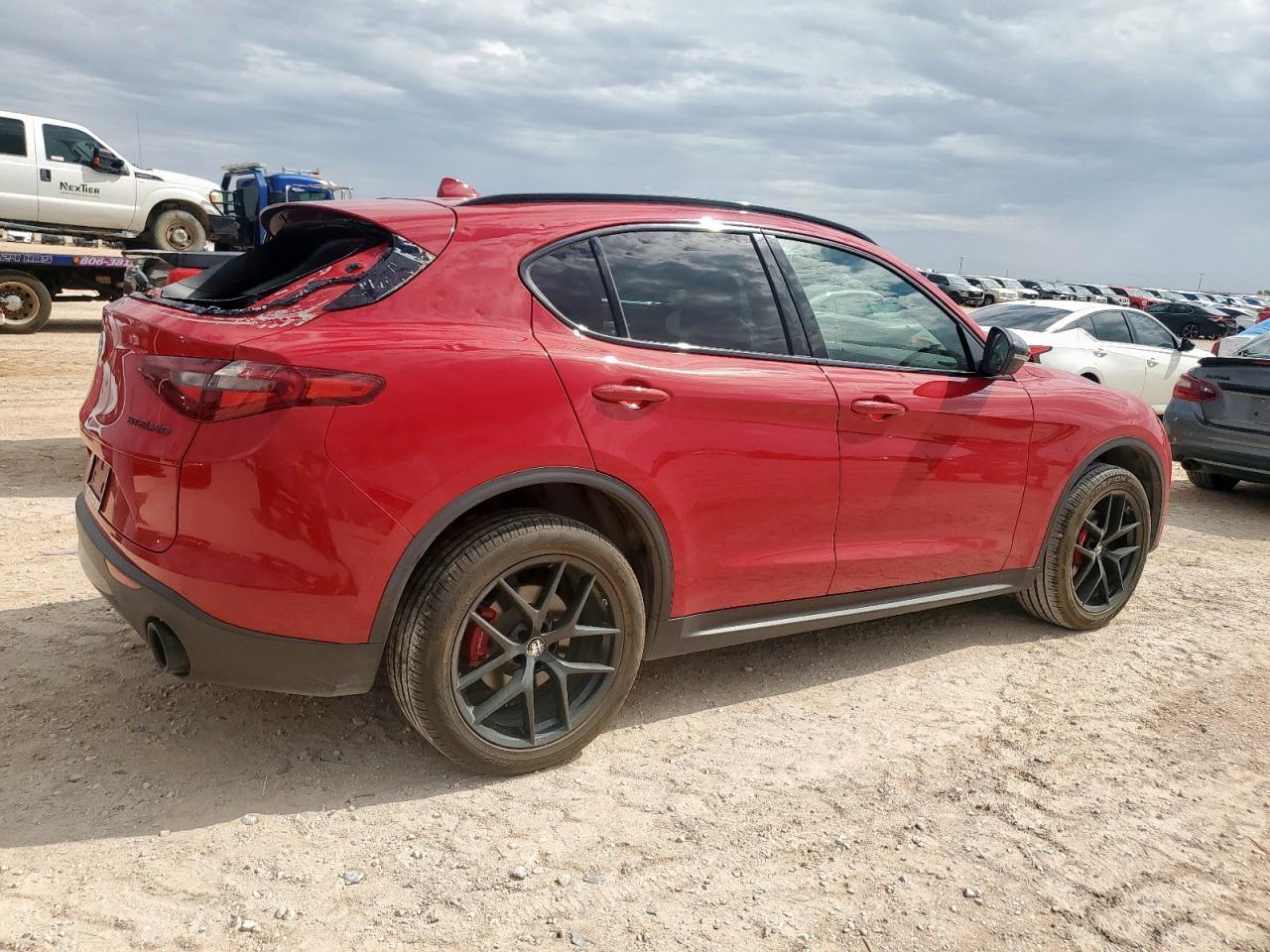 2020 Alfa Romeo Stelvio - Фото 3