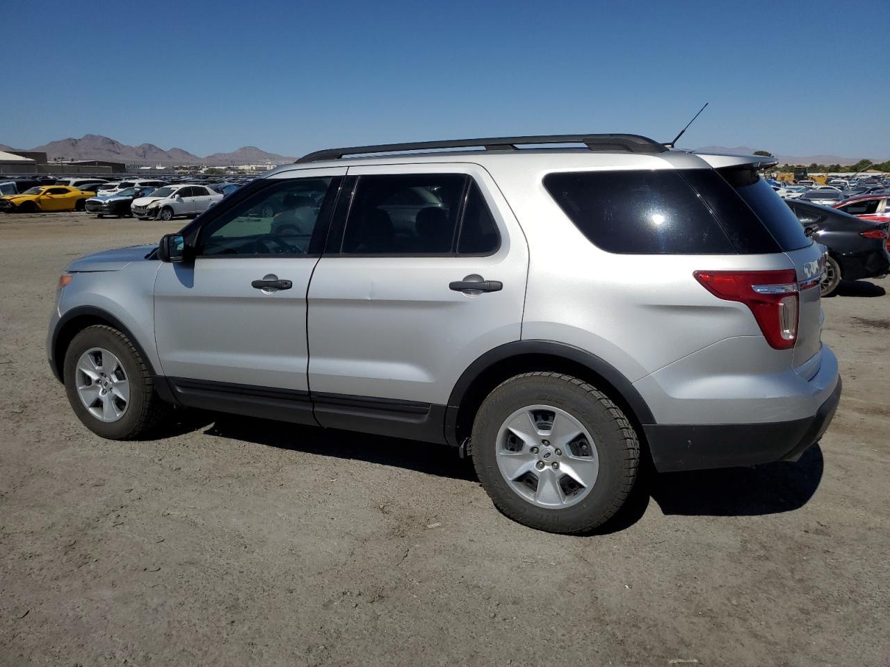 2013 Ford Explorer - Image 2