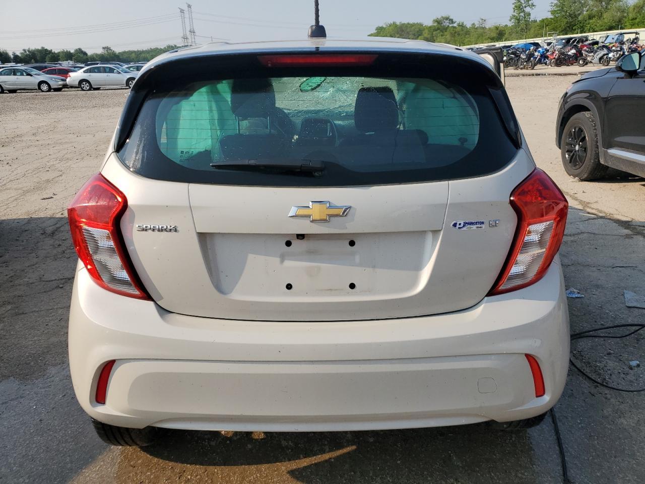 2017 Chevrolet Spark 1Lt - Фото 6