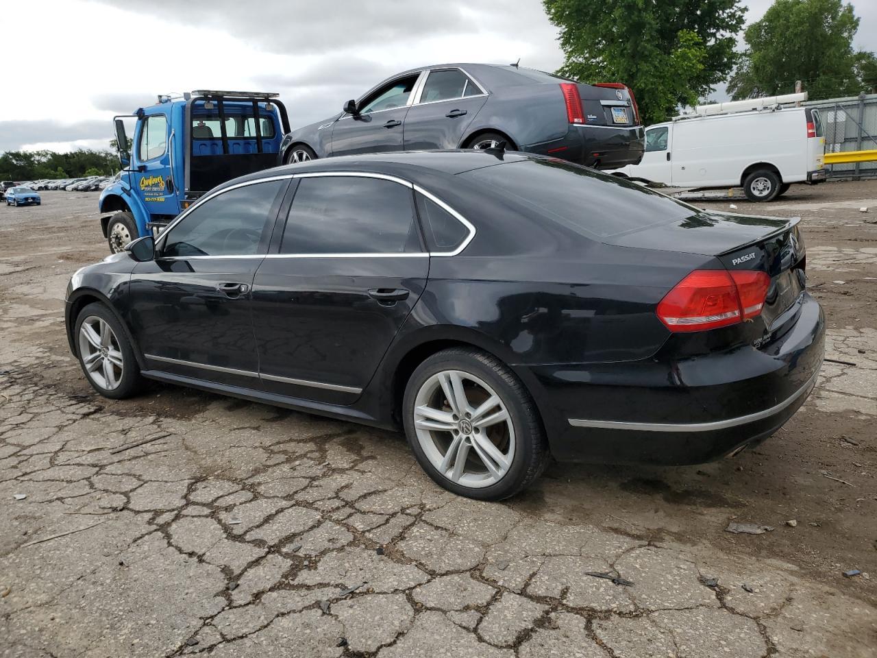 2012 Volkswagen Passat Sel - Image 2