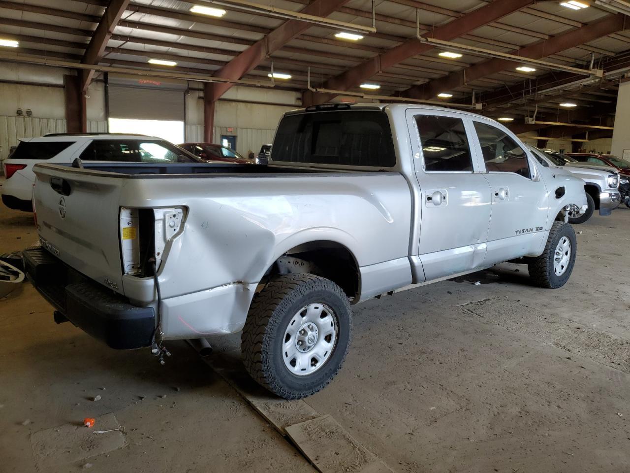2018 Nissan Titan Xd S - Фото 3