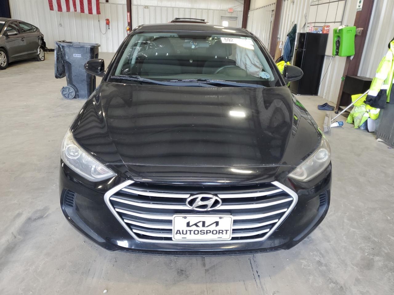 2018 Hyundai Elantra Se - Фото 5