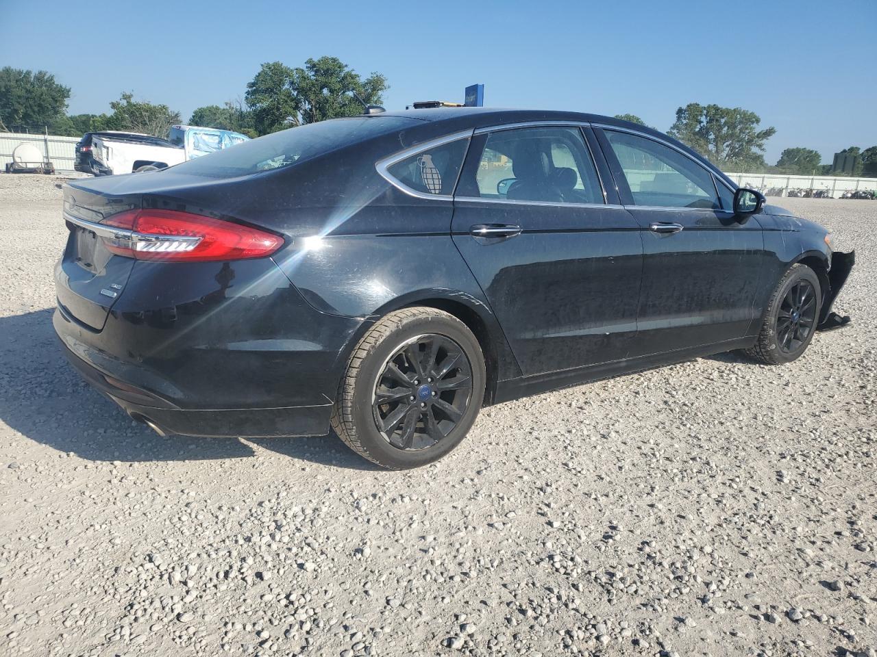 2017 Ford Fusion Se - Image 3